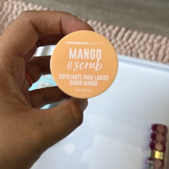 Lip Bundle - Picture 4 of 7